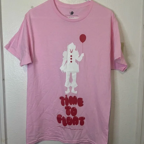 Pink Graphic IT T-Shirt *3/$10 - Picture 1 of 3